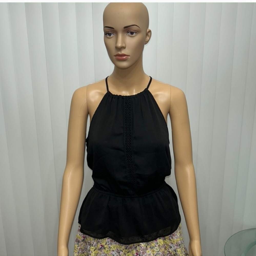 DR2 V-Neck Sleeveless Top